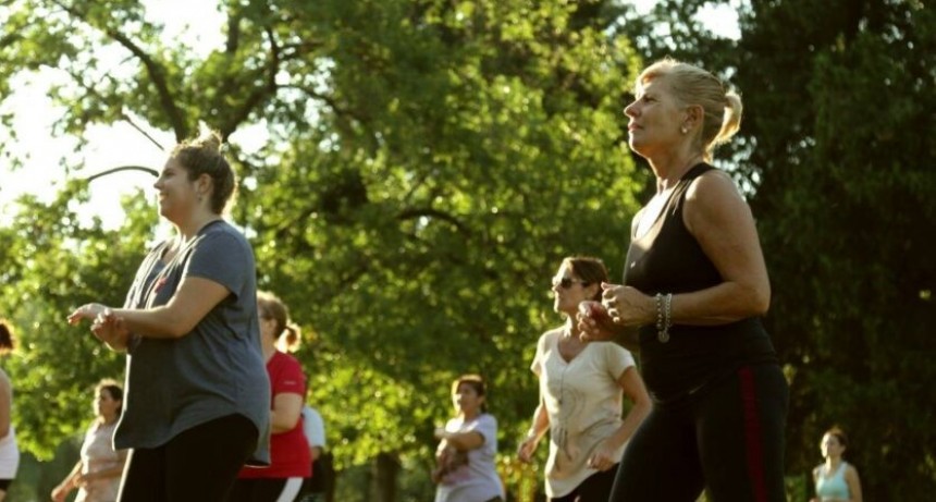 Pergamino se mueve: Vuelven las clases abiertas de zumba al Parque Municipal