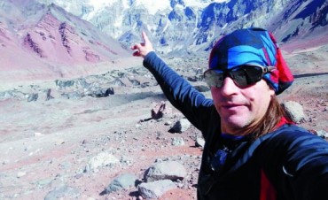 “A la cima no se llega superando a los demás sino superándose a si mismo”