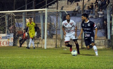 Douglas no pudo con Gimnasia