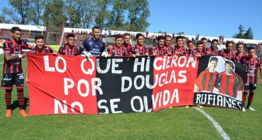 Douglas empató y quedó fuera de la pelea