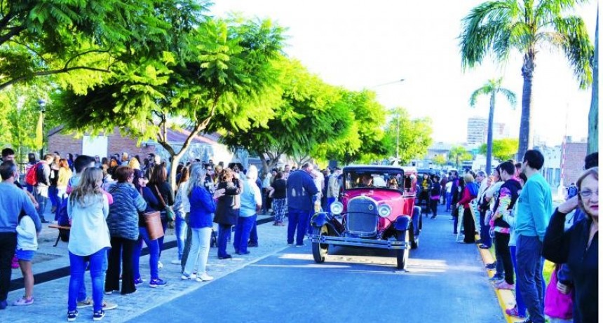 Quedó inaugurada la obra de calle Sarmiento