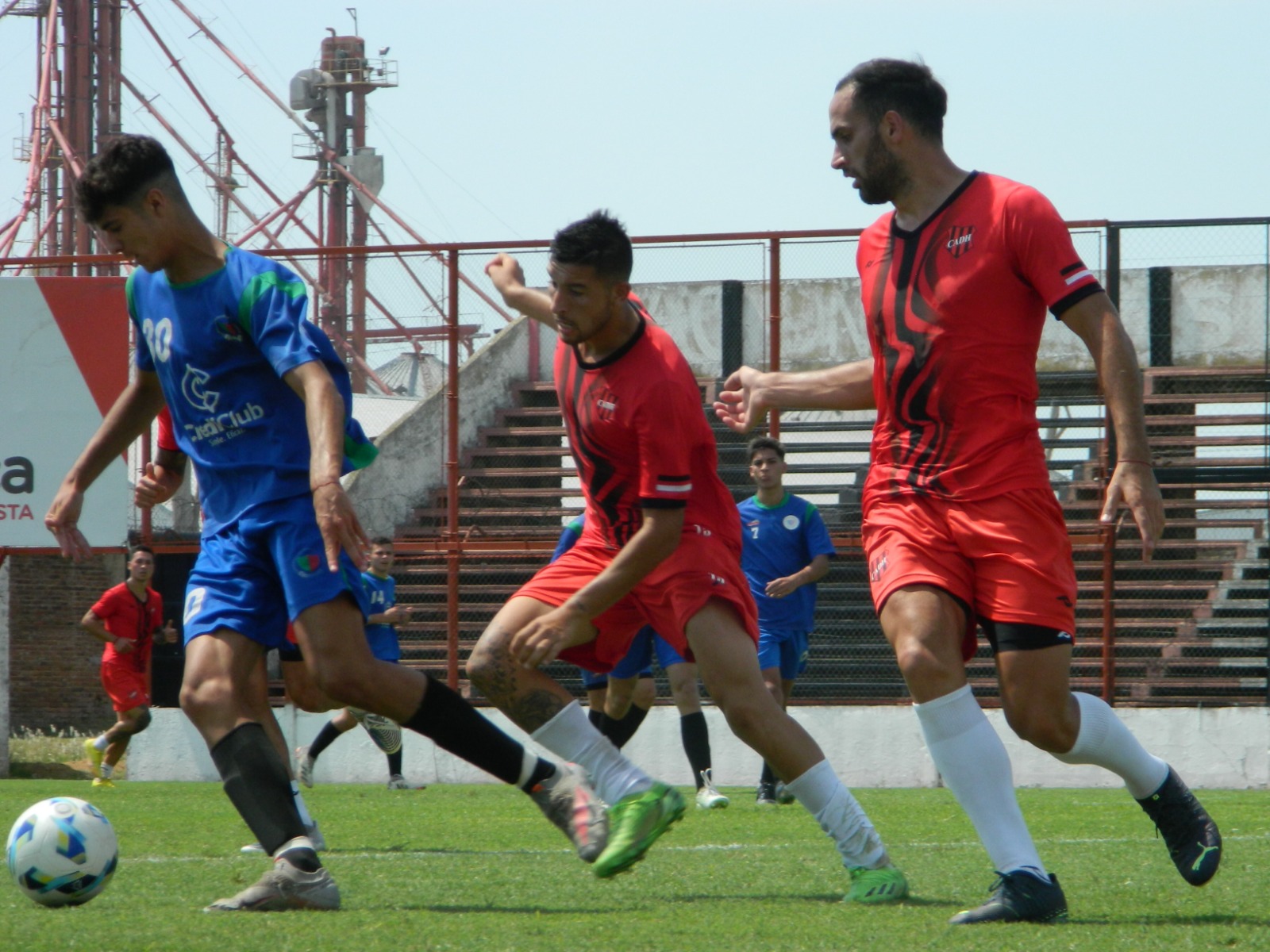 Douglas enfrentó a Atlético San Jorge en un nuevo amistoso
