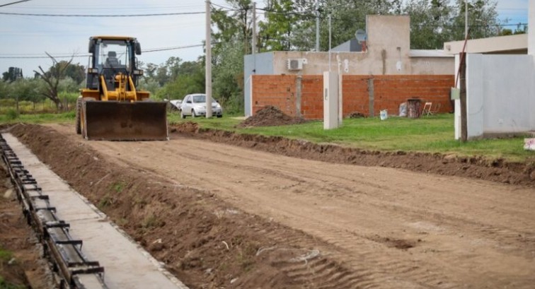 Avanza la obra de cord&oacute;n cuneta en el Barrio Solares III Scalabrini