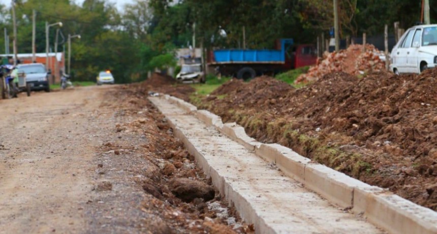 Continúan las obras de cordón cuneta