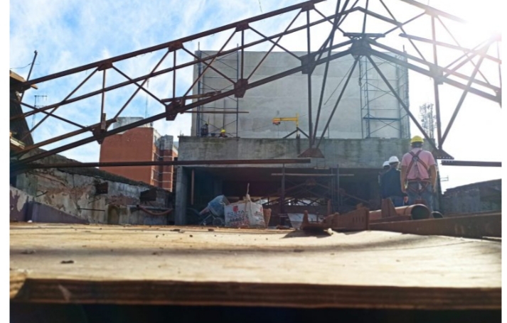 El Intendente recorrió la obra del futuro Teatro San Martín