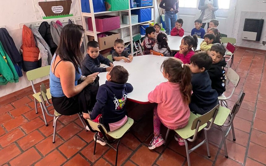 &ldquo;Arque&oacute;logos por un d&iacute;a&rdquo;: el Museo Municipal lleva talleres educativos a los CDC
