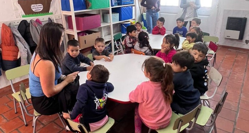 &ldquo;Arque&oacute;logos por un d&iacute;a&rdquo;: el Museo Municipal lleva talleres educativos a los CDC