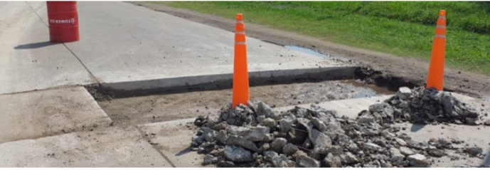 Obra de bacheo en el Barrio San Vicente de Paúl