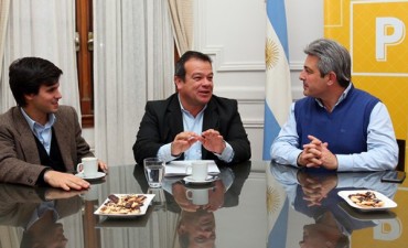 Firma de convenio con el INCAP