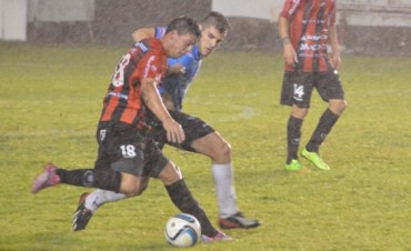 Douglas logró un buen punto en Floresta