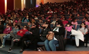 Cine en vacaciones: Se proyectó una película en 3D