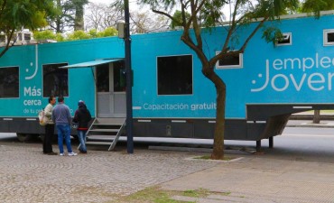El Camión del Programa Jóvenes con más y Mejor Trabajo en Pergamino