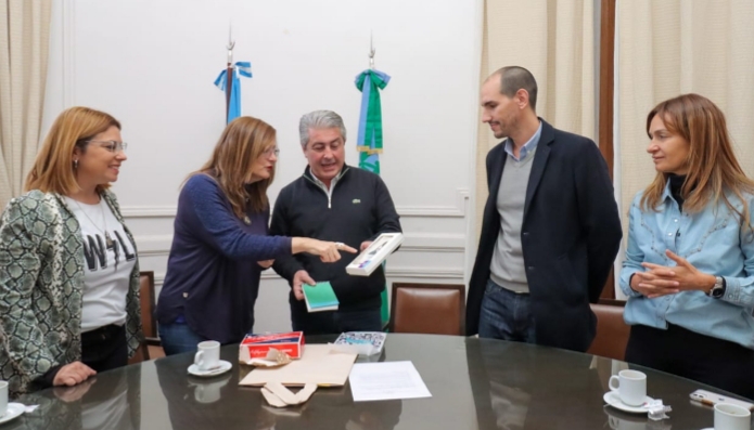El Intendente recibió a la Ministra provincial de las Mujeres, Políticas de Género y Diversidad Sexual