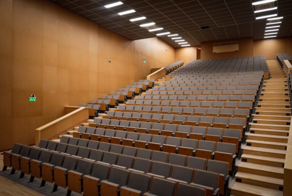 El tel&oacute;n vuelve a levantarse: se inaugura el Teatro San Mart&iacute;n
