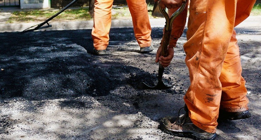 Corte de tránsito por tareas de bacheo