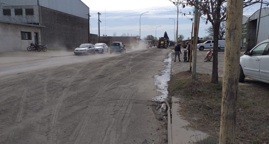 Por repavimentación, está cortado el tránsito en Barrancas del Paraná y Solís