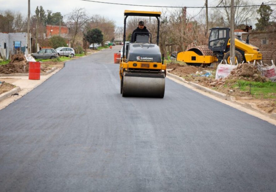 M&aacute;s pavimento para el Barrio Acevedo
