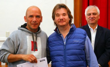 Se entregaron certificados del programa empleo independiente