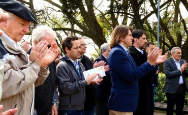 Se inauguró un punto wifi en la plaza San José