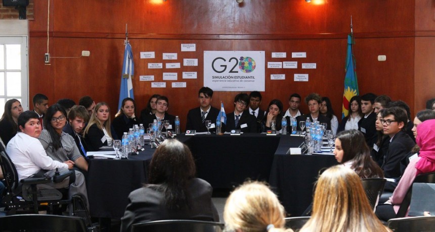 Simulación estudiantil, experiencia educativa de consenso