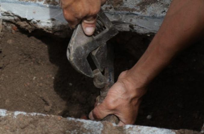 Obras Sanitarias está trabajando en el Barrio Centro