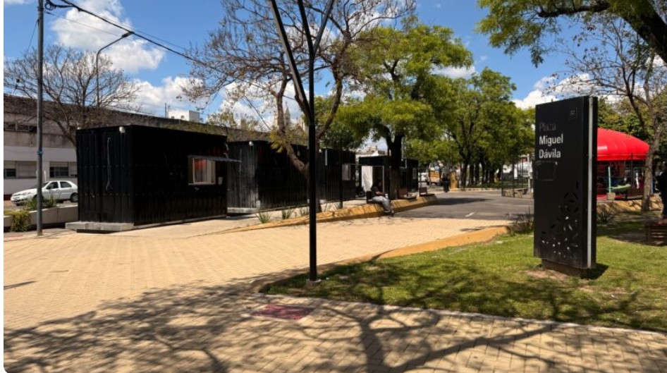 Plaza Miguel D&aacute;vila: los m&oacute;dulos gastron&oacute;micos, en la etapa final
