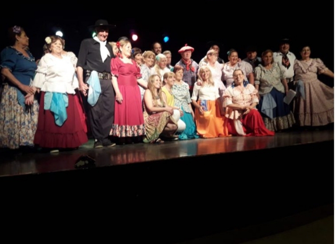 Los adultos mayores vivieron tres días a puro evento en el Teatro Municipal Unión Ferroviaria